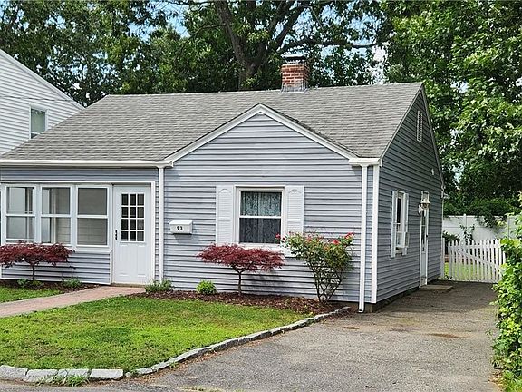 2nd image of 93 Pine Crest Dr