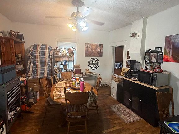 2nd image of 1023 Valley St