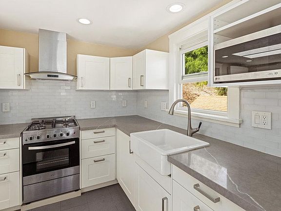 4th image of 120 Gilbert Ave