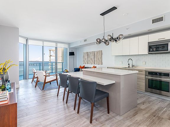 4th image of 1300 Brickell Bay Dr APT 2409