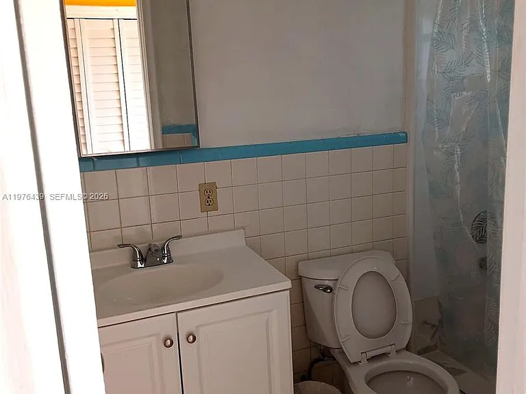 505 NW 3rd St #1-2 — Photo 5