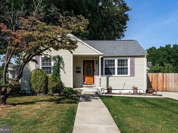 131 Edison Rd, Cherry Hill, NJ 08034