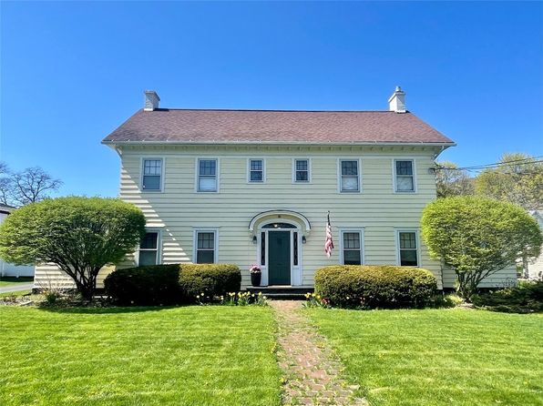 271 Front St, Owego, NY 13827
