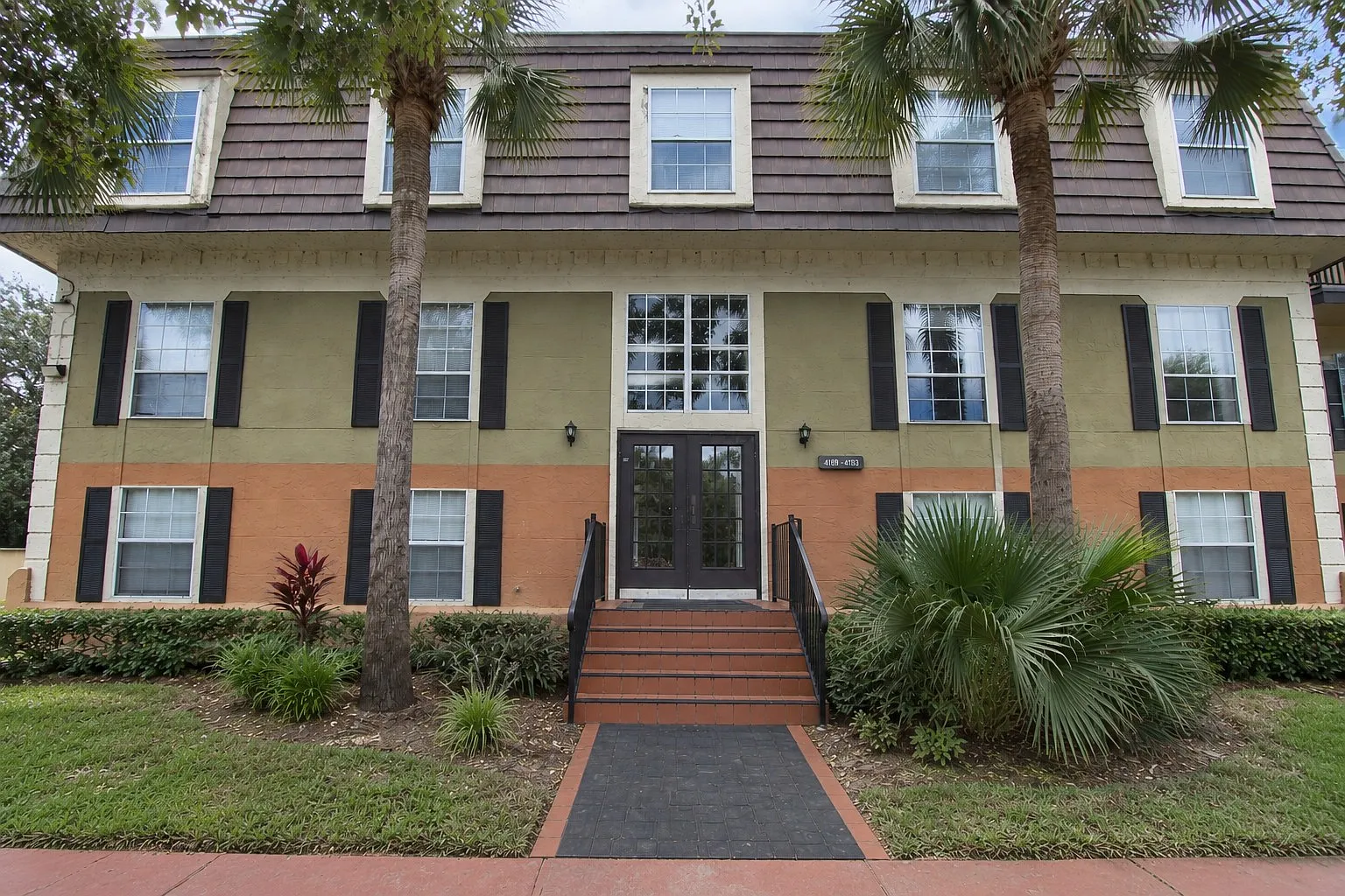 3 bed, 1348 sqft, $1,695 — Photo 1