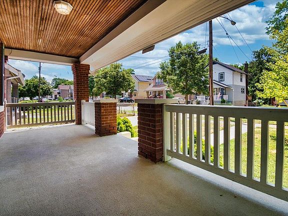 4th image of 4674 McNeil Ave