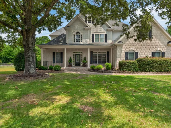 508 Grand Prince Ln, Raleigh, NC 27603