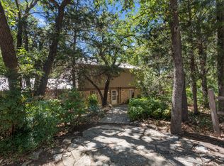 2127 Los Robles St, Grapevine, TX 76051