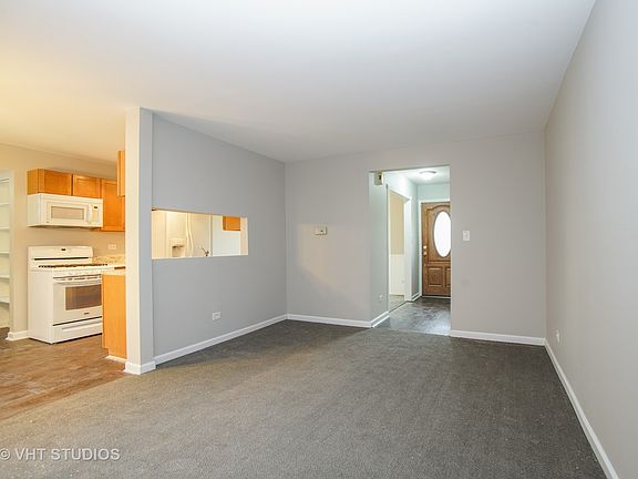 2nd image of 763 Taft Cir #763