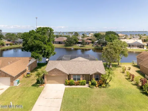 134 Palm Cir, Palm Shores, FL 32940