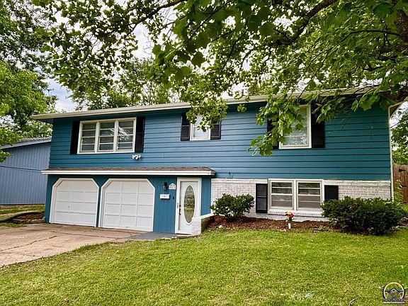 3rd image of 4313 SW Twilight Dr
