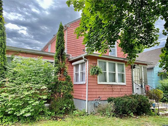 3rd image of 106 Raymond Ave #12