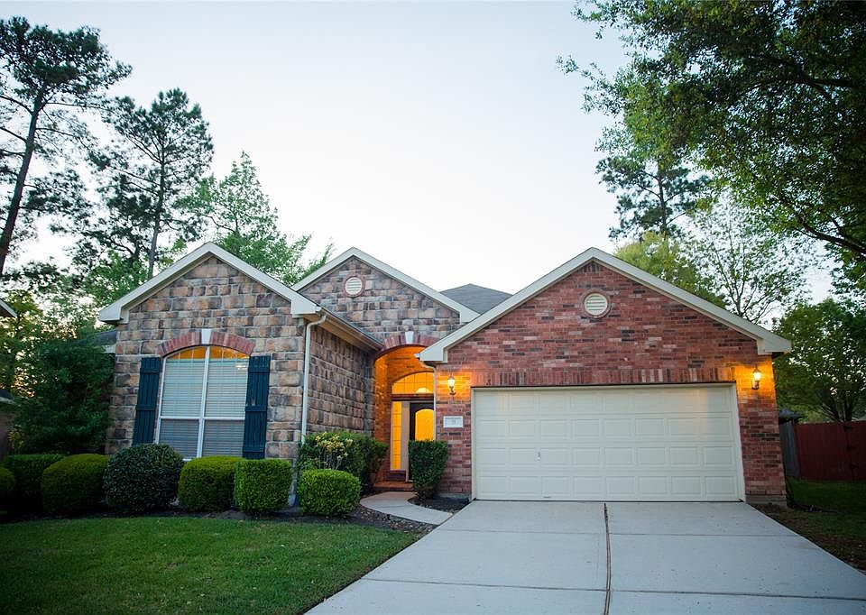 1st image of 31 Gilmore Grove Pl