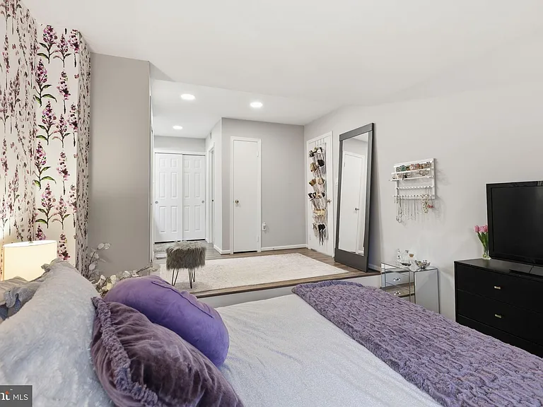 2807 S Woodrow St #B-1 — Photo 17