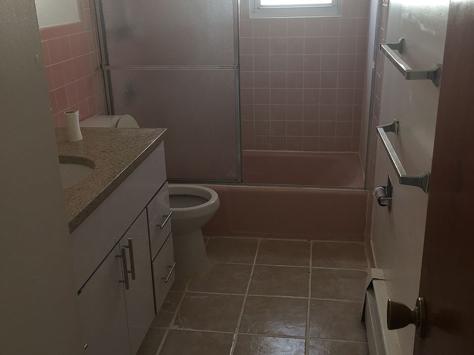 2nd image of 182 Justin Ave