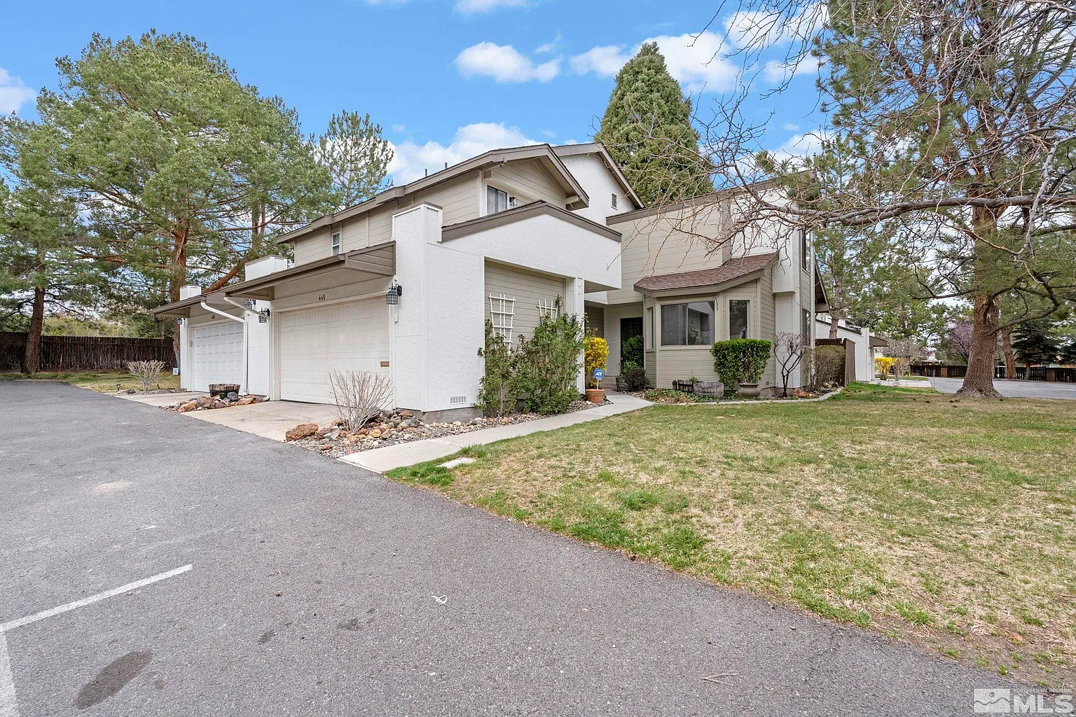 445 Anne Marie Ct photo 1