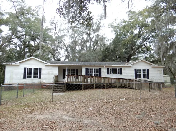 1109 Miller Ln SW, Darien, GA 31305