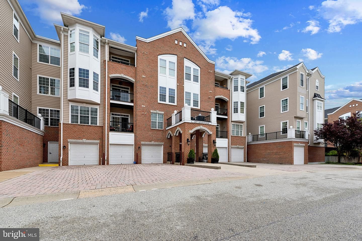 6155 Shadywood Rd Unit 401