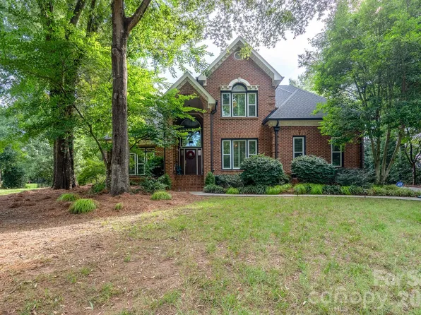 5201 Jupiter Hills Ct, Charlotte, NC 28277