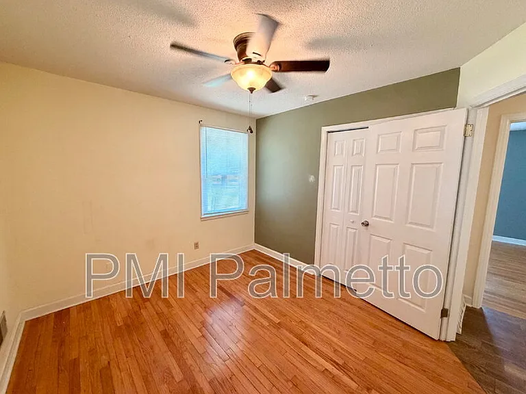 1727 Sandra Dr — Photo 21