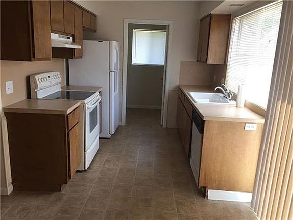 3rd image of 12319 Willow Wild Dr