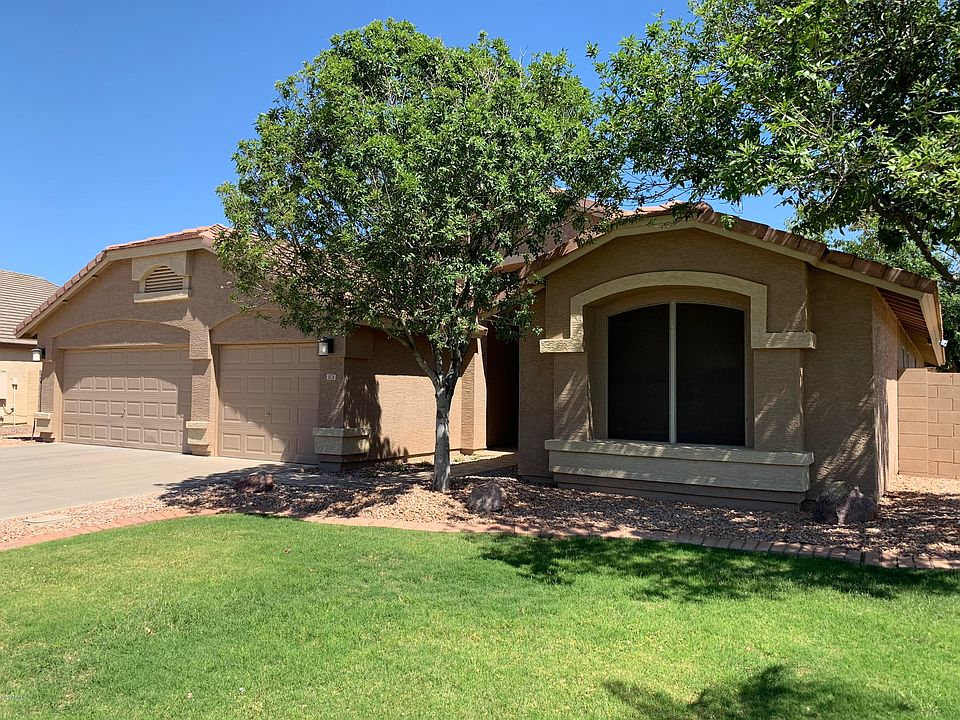 1st image of 1076 E Gail Dr