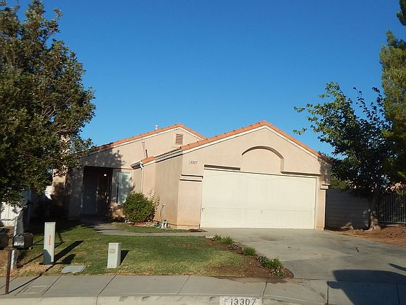 3rd image of 13307 Anza Ct