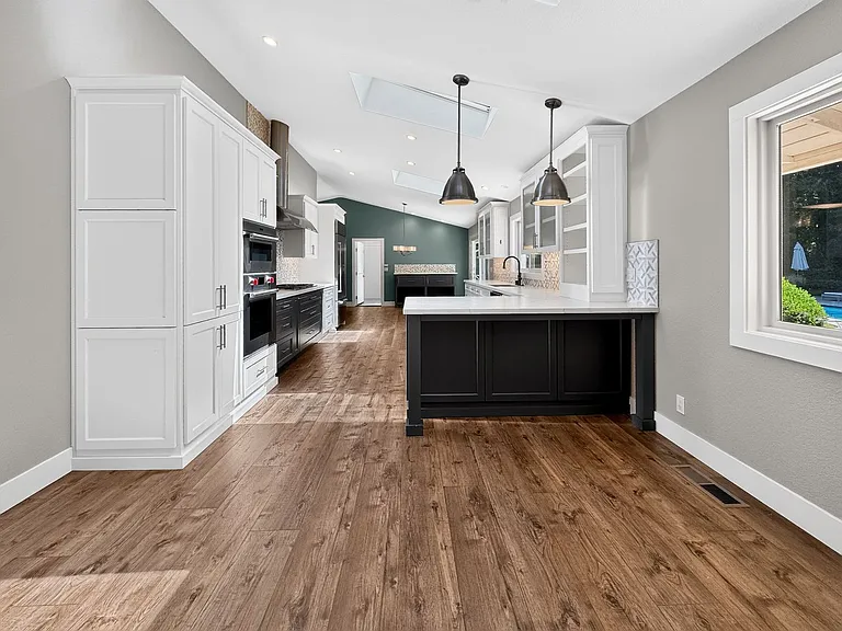 3221 Lunada Ln — Photo 20