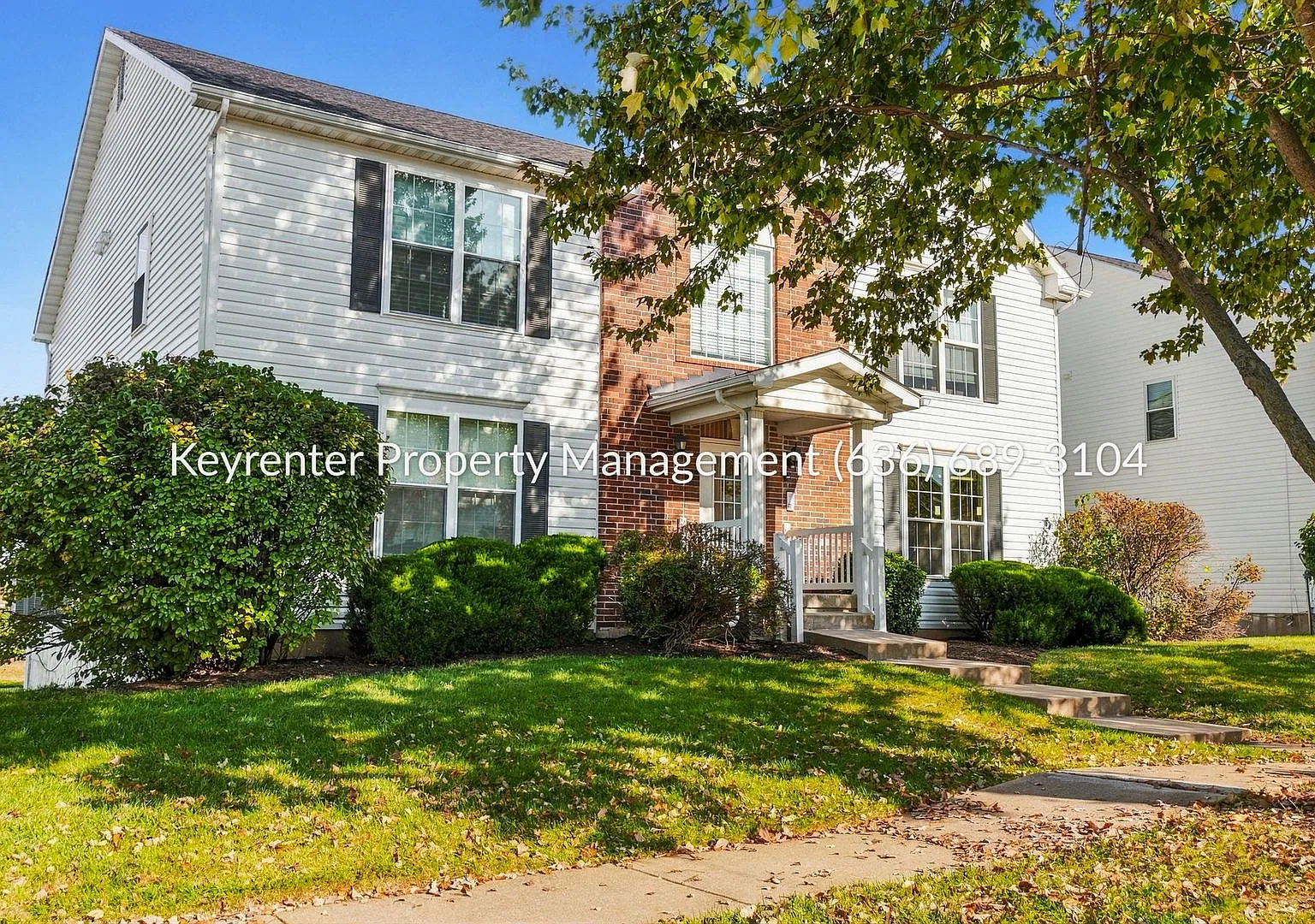 Spacious Townhome with Modern Comforts in O'Fallon, MO — Photo 4