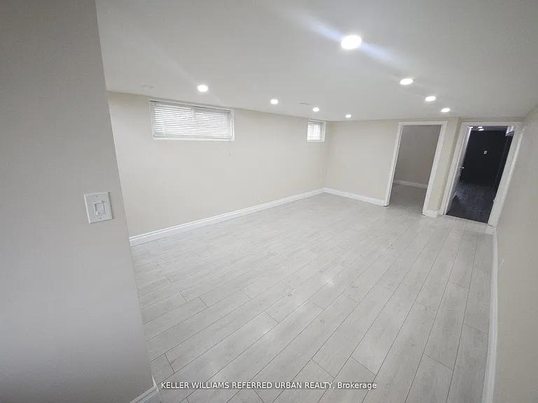30 Picaro Dr — Photo 15