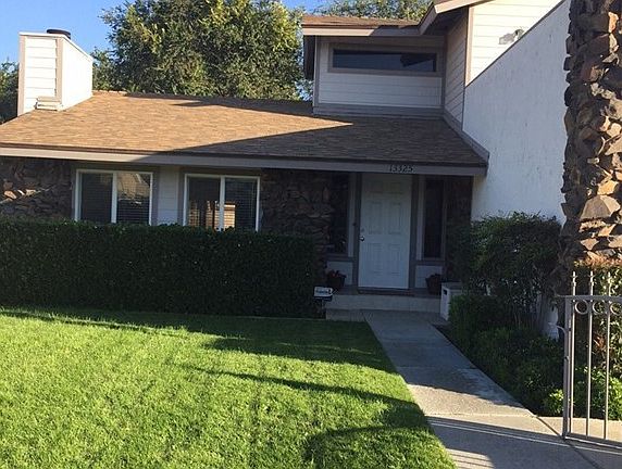 3rd image of 13325 Country Club Dr