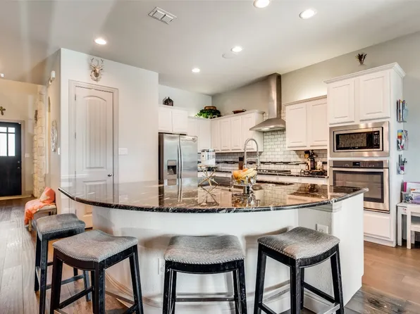 1001 Cadbury Ln, Forney, TX 75126