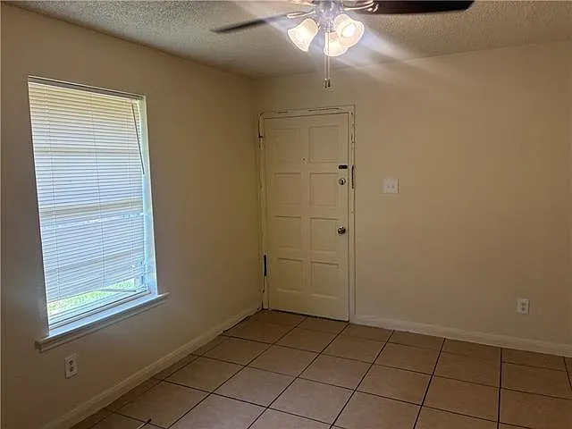 8033 Arcadia Ln — Photo 4