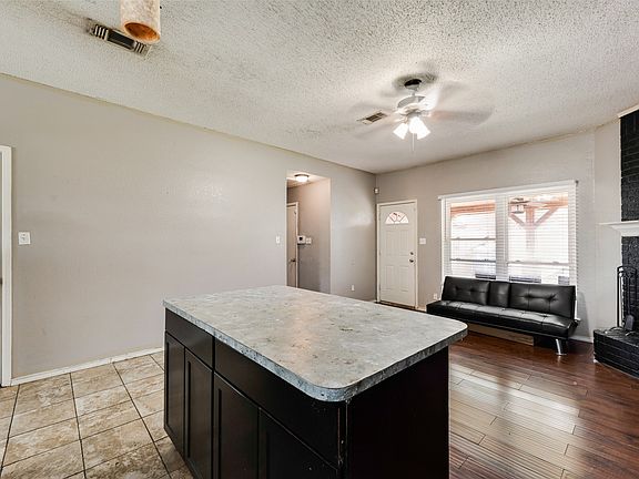4th image of 1205 Candlenut Ct
