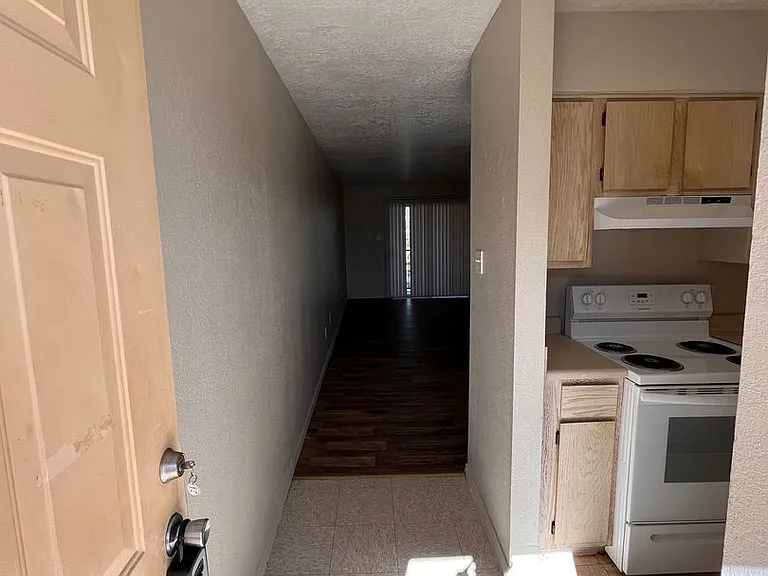 Echols 1500 - Sedona Apartments — Photo 19