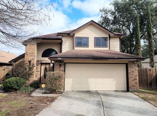 2402 Chestnut Mills Rd, Houston, TX 77067