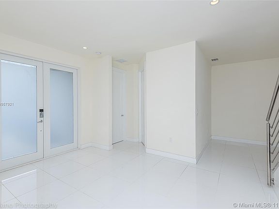 5th image of 6446 NW 103rd Psge Unit 6446