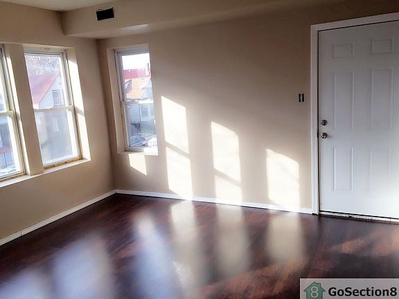 3rd image of 6957 S Rockwell St #2F