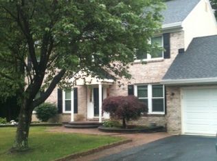 397 Saint Regis Dr, Newark, DE 19711