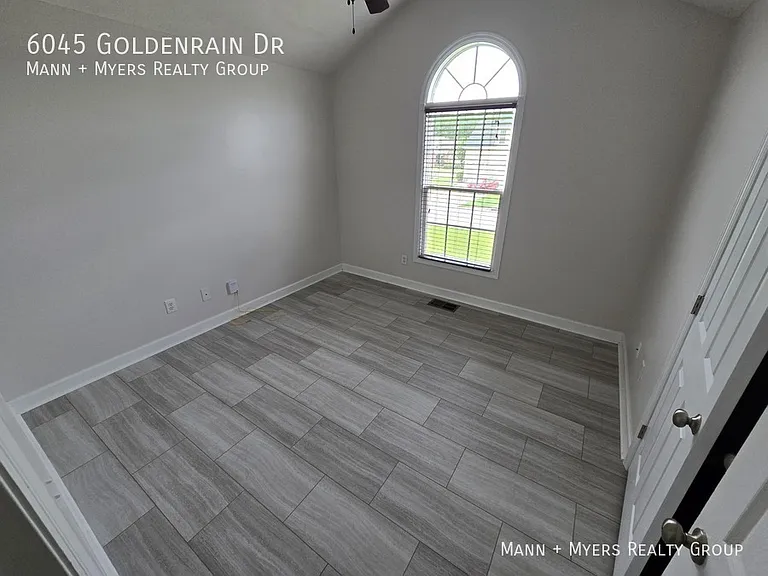 6045 Goldenrain Dr — Photo 35