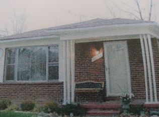 22031 Cloverlawn Ave, Oak Park, MI 48237