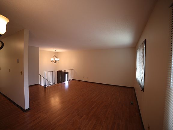 4th image of 3708 York Cir