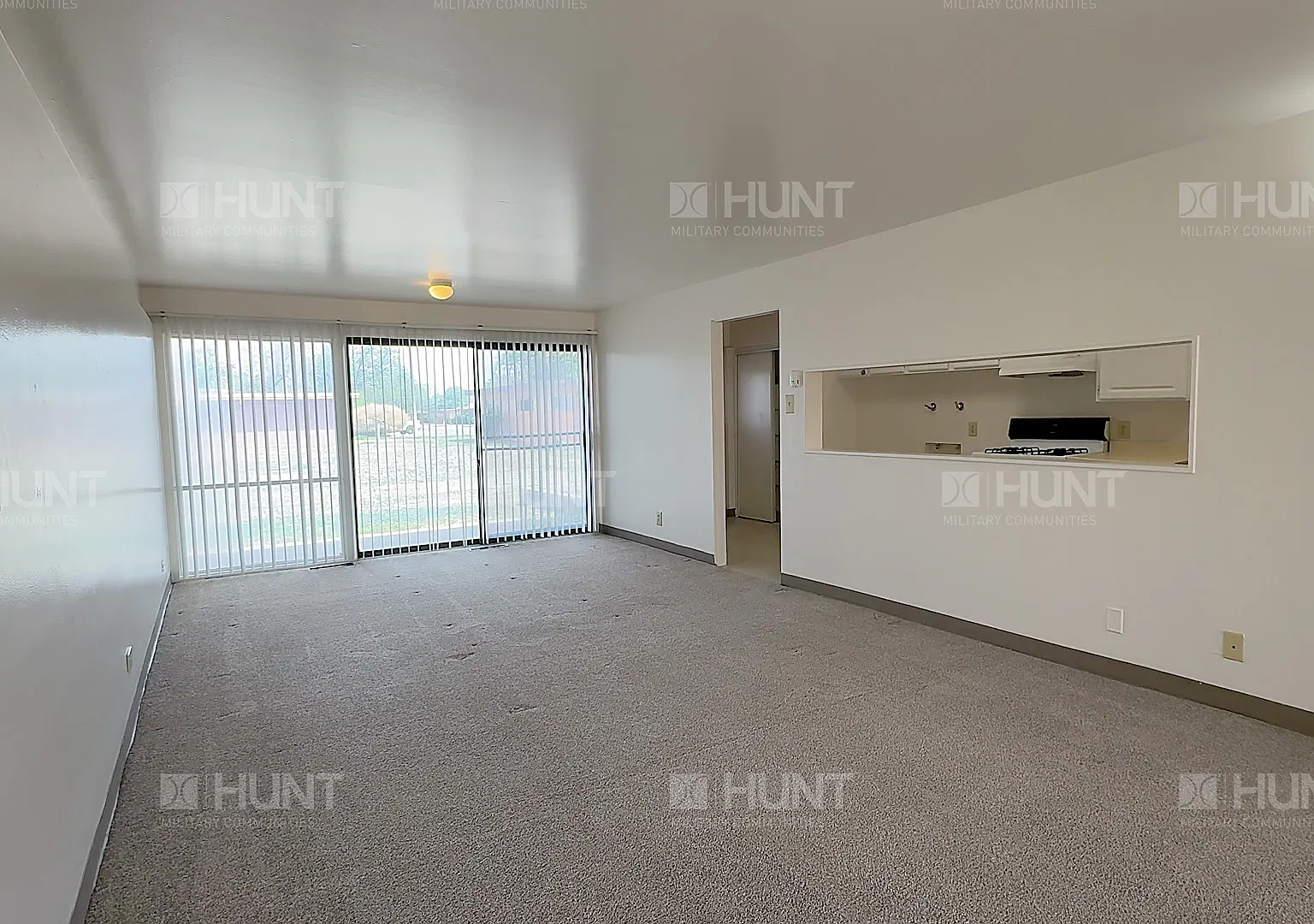3 bed, 1400 sqft, $1,700 — Photo 1