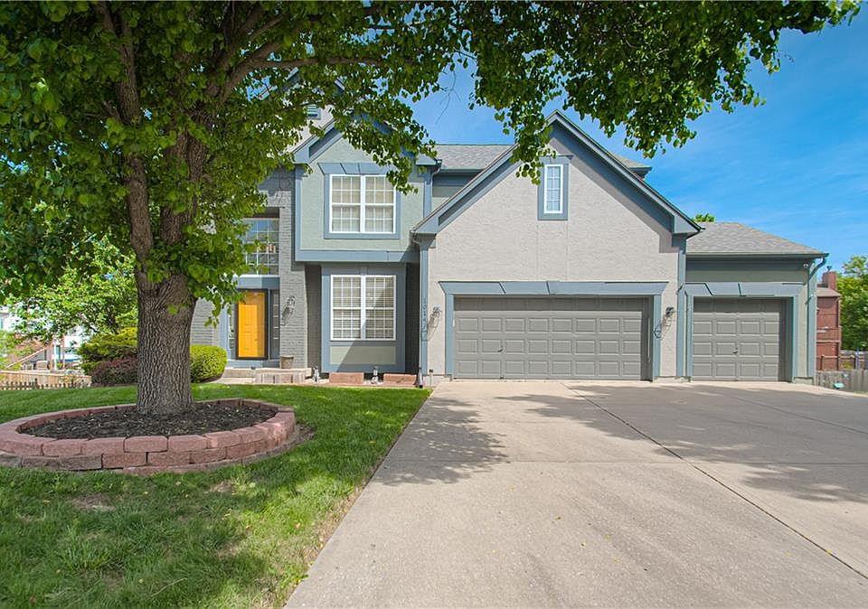 1st image of 1014 NE 92nd Ct