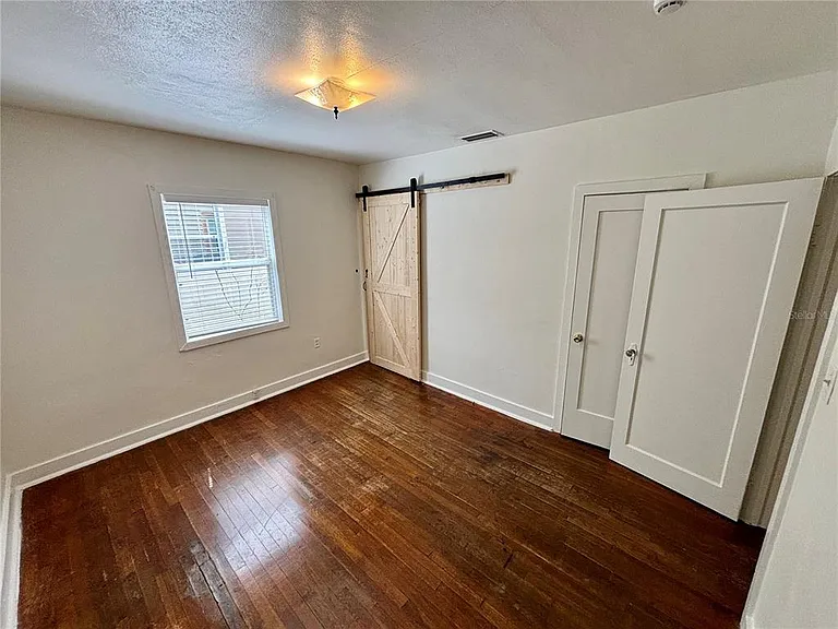 1219 Lake Highland Dr — Photo 16