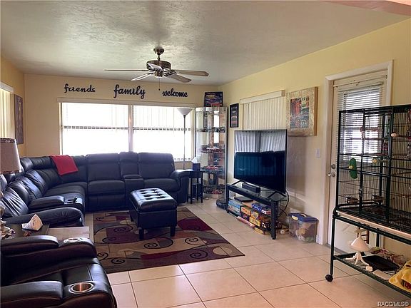 3rd image of 87 W Hollyfern Pl