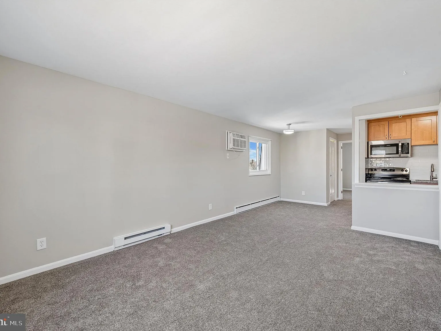 1 bed, 800 sqft, $1,325 — Photo 4