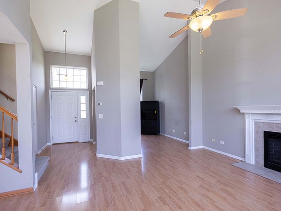 2nd image of 1724 Hidden Oaks Ct