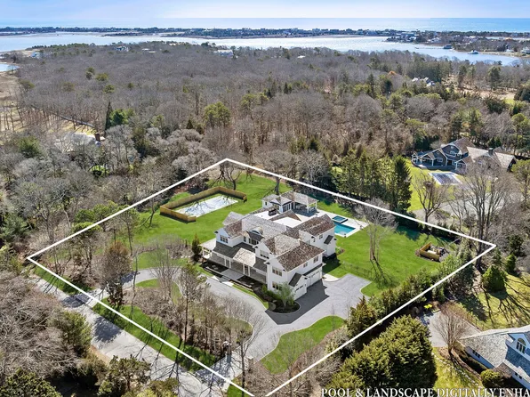 4 Heatherwood Ln, Quogue, NY 11959