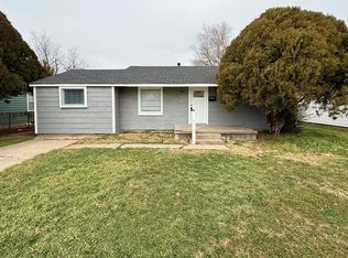 915 Hickory St, Altus, OK 73521