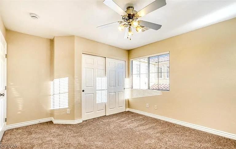 5565 Golden Palms Ct — Photo 14
